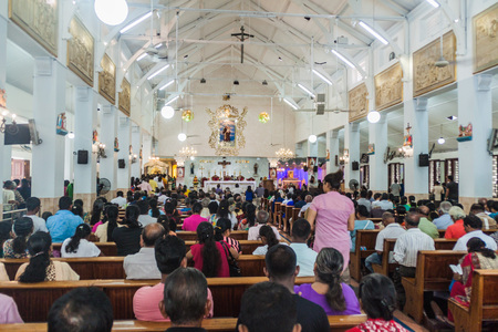 COLOMBO, SRI LANKA - JULY 26, 2016: Interior of St Anthony's church in Colombo, Sri Lankaのeditorial素材