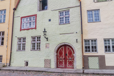 Medieval house in the old town in Tallinn, Estoniaの写真素材