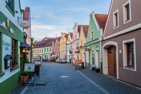 TREBON, CZECH REPUBLIC - JUNE 13, 2016: Cobbled street in the old town of Trebon.のeditorial素材