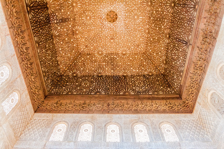 GRANADA, SPAIN - NOVEMBER 2, 2017: Detail of architecture at Nasrid Palaces (Palacios Nazaries) at Alhambra in Granada, Spainのeditorial素材
