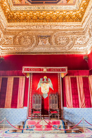SEGOVIA, SPAIN - OCTOBER 20, 2017: One of the rooms in the Alcazar fortress in Segovia, Spainのeditorial素材