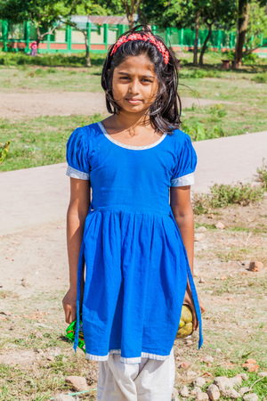 PAHARPUR, BANGLADESH - NOVEMBER 6, 2016: Local girl in Paharpur village, Bangladesh.のeditorial素材