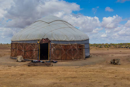Yurt in Kyzylkum desert, Uzbekistanのeditorial素材