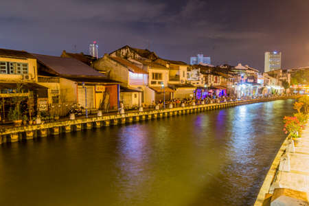 MALACCA, MALAYASIA - MARCH 18, 2018: Night view of Malacca river in the center of Malacca (Melaka).のeditorial素材
