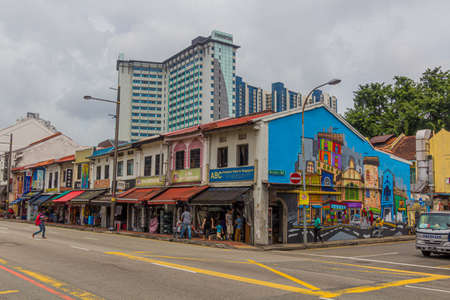 SINGAPORE, SINGAPORE - MARCH 10, 2018: Serangoon Road in the Little India of SIngapore.のeditorial素材