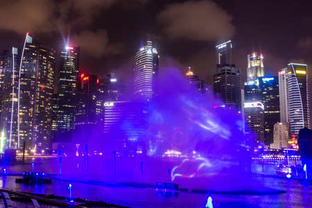 SINGAPORE, SINGAPORE - MARCH 11, 2018: Marina Bay Light & Water Show in Singaporeのeditorial素材