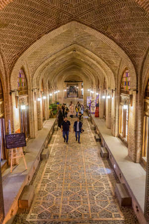 QAZVIN, IRAN - APRIL 5, 2018: Interior of Sa'd al-Saltaneh Caravanserai turned into bazaar in Qazvin, Iranのeditorial素材