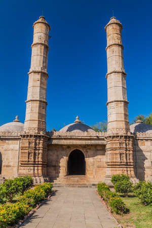 Saher Ki Masjid mosque in Champaner historical city, Gujarat state, Indiaのeditorial素材