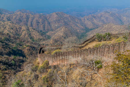 Walls of Kumbhalgarh fortress, Rajasthan state, Indiaのeditorial素材