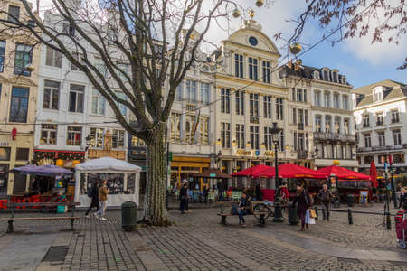 BRUSSELS, BELGIUM - DECEMBER 17, 2018: Old houses in the centre of Brussels, capital of Belgiumのeditorial素材