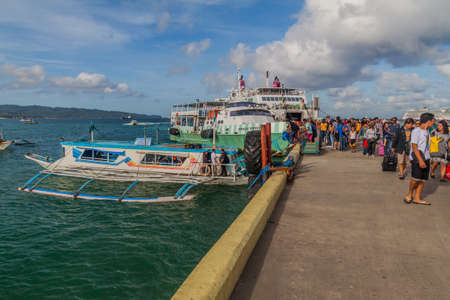 CATICLAN, PHILIPPINES - FEBRUARY 1, 2018: Ferry at the port in Caticlan, Philippinesのeditorial素材