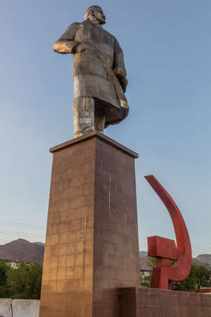 Lenin statue in Khujand, Tajikistanのeditorial素材