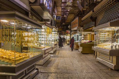 KERMANSHAH, IRAN - JULY 11, 2019: View of the covered bazaar in Kermanshah, Iranのeditorial素材