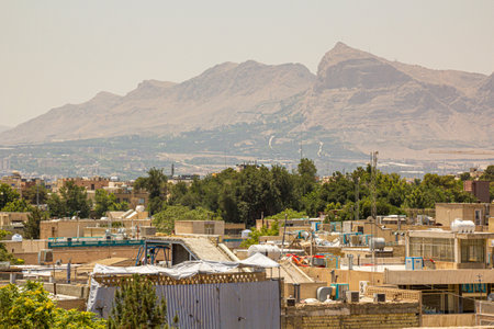 View of Isfahan with surrounding mountains, Iranの写真素材