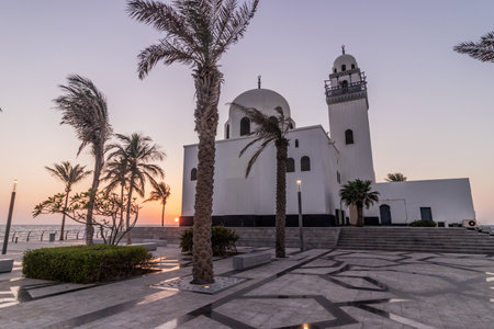 Sunset view of the Island Mosque on the corniche promenade in Jeddah, Saudi Arabiaの写真素材