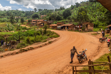 KISIIZI, UGANDA - MARCH 20, 2020: Road in Kisiizi village Ugandaのeditorial素材