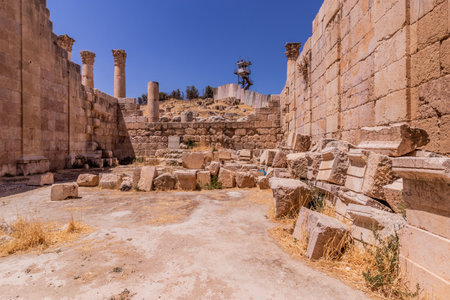 Temple of Zeus ruins in Jerash, Jordanの写真素材