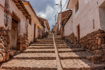 Steep alley in Chinchero town, Peruの写真素材