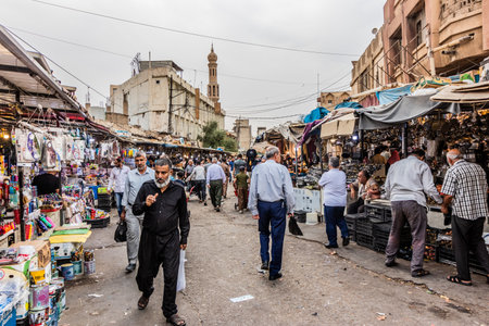 ERBIL, IRAQ - OCTOBER 9, 2022: Busy street in Erbil (Hawler), Kurdistan Region of Iraqのeditorial素材