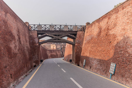 Road through Postern Gate in the Lahore Fort, Pakistanの写真素材