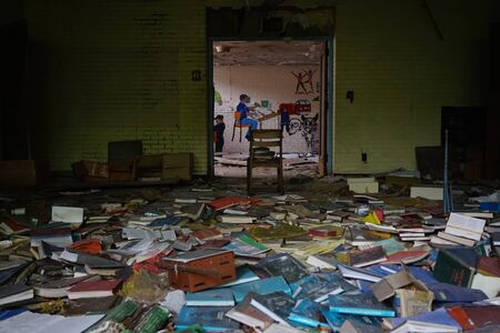 Detroit, Michigan, May 18, 2018: Interior view of abandoned and damaged George Ferris School in Detroit. Like other schools in Highland Park, Ferris went into a decline in enrollment numbers that it never recovered from, and closed in the late 90s. There のeditorial素材