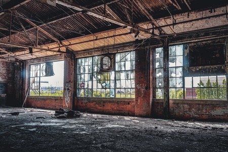 Detroit, Michigan, United States - October 18 2018: View of the abandoned Fisher Body Plant in Detroit. The Fisher Body Plant sprawls multiple city blocks and measures in at 3.5 million square feet. The plant opened in 1903 and closed in 1958 and sits abaのeditorial素材