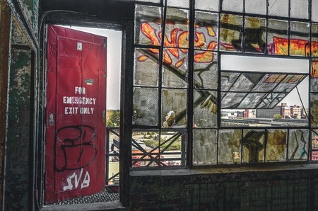 Detroit, Michigan, United States - October 18 2018: View of the abandoned Fisher Body Plant in Detroit. The Fisher Body Plant sprawls multiple city blocks and measures in at 3.5 million square feet. The plant opened in 1903 and closed in 1958 and sits abaのeditorial素材