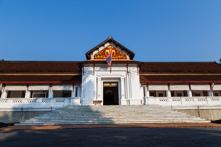 LUANG PRA BANG - MAR 19: Luang Pra Bang National Museum, MAR 19, 2015, Luang Pra bang, Laos.  Luang Pra Bang National Museum in Luang pra bang Loasのeditorial素材