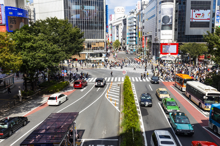 SHIBUYA, TOKYO, JAPAN - 12 OCTOBER 2016 : Scenery of SHIBUYA big scramble crossing area from above in summer seasonのeditorial素材