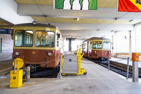 MURREN BERNE, SWITZERLAND- APRIL 24:Traditional train in MÃ¼rren mountain railway station , APRIL 24,2018, Berne, Switzerland. Traditional train in MÃ¼rren mountain railway stationのeditorial素材