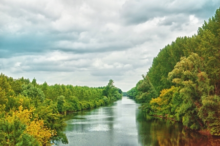 River view of an autumn scenery  HDR imageの写真素材