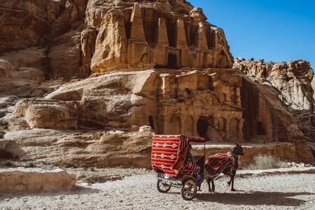 Lonely carriage in Petra gorge. Jordanのeditorial素材