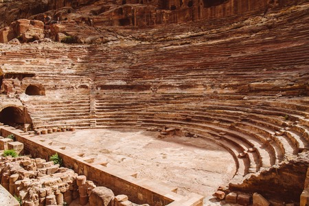 Hicking through Petra's Canyon and Mountains