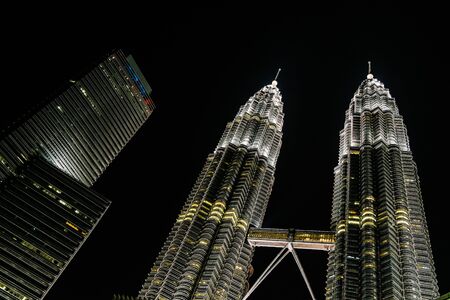 2018 sight of the towers Petronas in kuala Lumpur, Malaysiaのeditorial素材