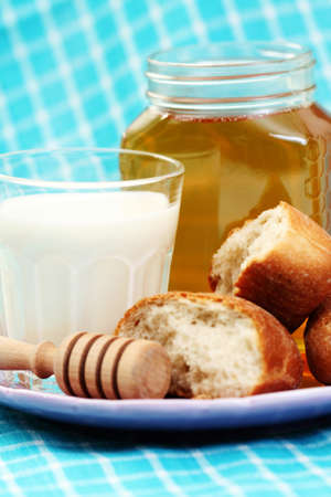 buns and honey delicious breakfast - food and drinkの写真素材