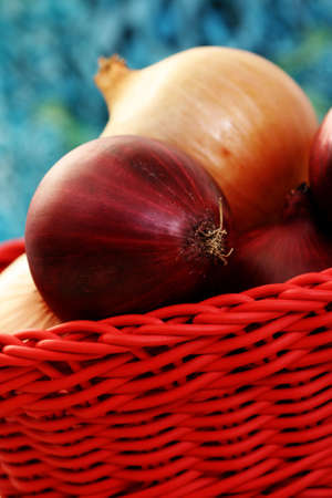 basket full of onions - food and drinkの写真素材