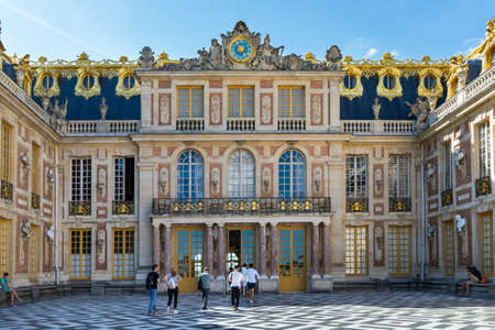 Versailles, France - august 6 2017: The "Cour de Marbre" facade of the palace of Versailles.のeditorial素材