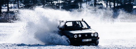 Drifting car in snowのeditorial素材