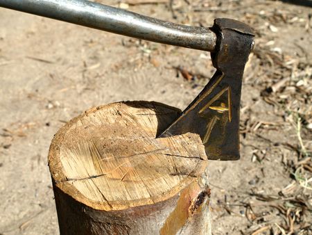 Cut some wood withe a axe