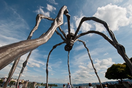 Maman is a sculpture by the French artist Louise Bourgeois. In the picture was exposed in Zurich. Photo taken on 12.06.2011のeditorial素材