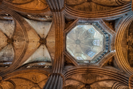 Santa Eulalia Cathedral   called Seu  interior  View of the ceilng and dome  Barri Gotic, Barcelona, Catalonia, Spain のeditorial素材