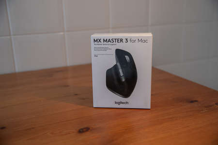 MX Master 3 Mouse packaging Close up.