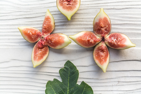 petal shape cut figs--black genoa gene