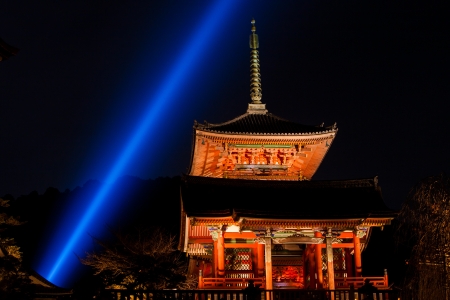 Bule Beam at Kiyomizu-dera のeditorial素材