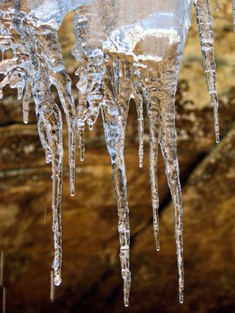 Icicles dripping in the winter time       の写真素材