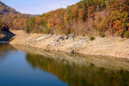 Afternoon mountain lake in the fallの写真素材