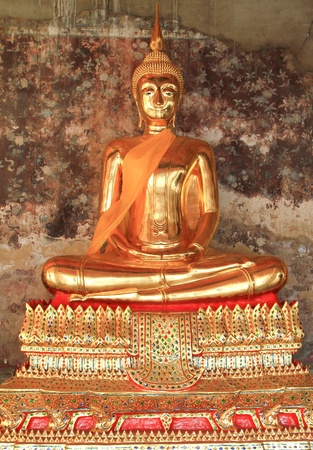 gold buddhaの写真素材
