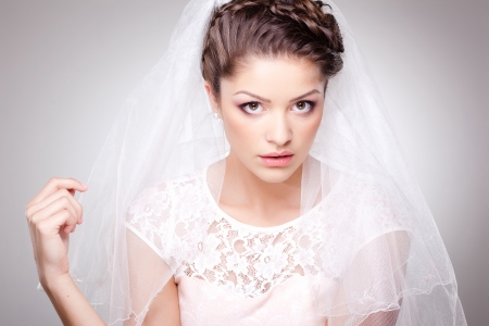 beautiful bride with perfect skin - very clean imageの写真素材