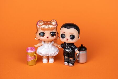 L.O.L. Surprise Supreme Bffs Limited Edition 2 Pack with the bride and groom on an orange background