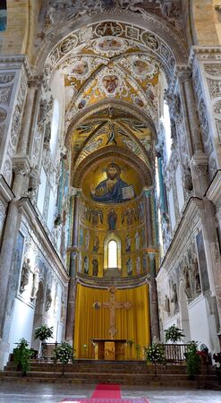 interior Basilica Cathedral of the Transfiguration in the Byzantine Arab-Norman style September 28 2019 Cefalu Italyのeditorial素材